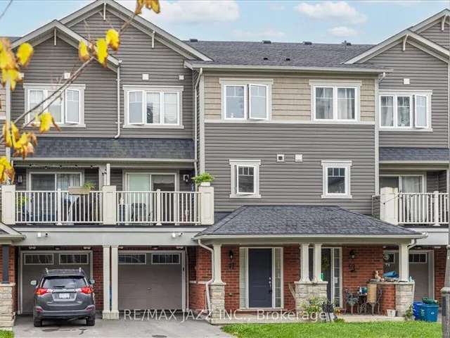 Townhouse For Sale in Oshawa, Ontario