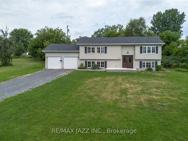 House For Sale in Greater Napanee, Ontario