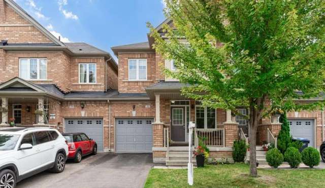 Townhouse For Sale in Brampton, Ontario