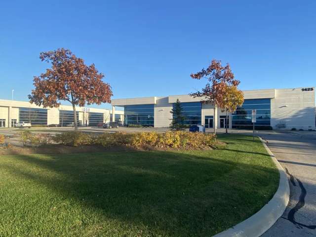 Office building For Rent in Burlington, Ontario