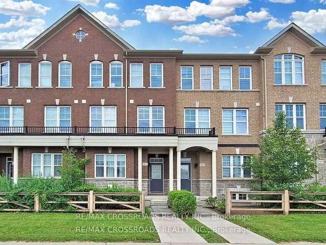 Townhouse For Rent in Vaughan, Ontario