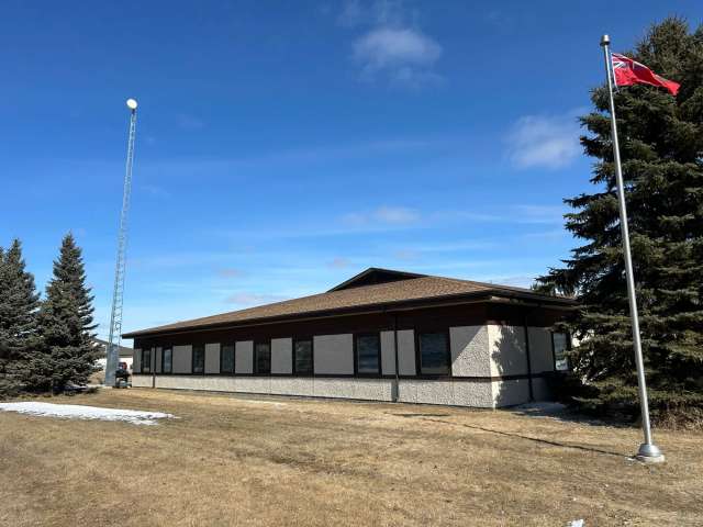 Office building For Sale in Dauphin, Manitoba