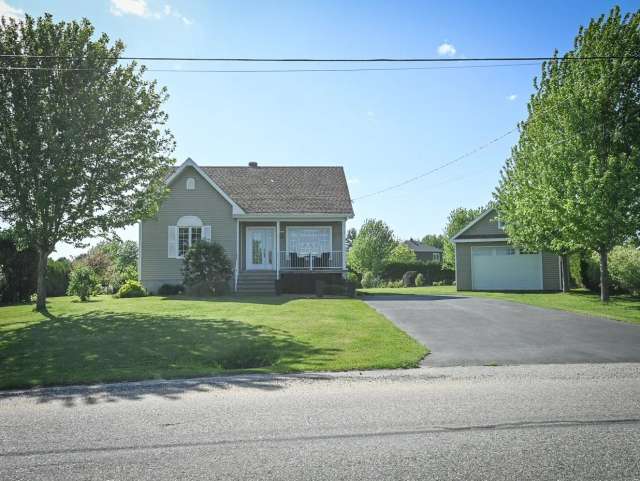 Bungalow For Sale in Saint-Louis-de-Blandford, Quebec