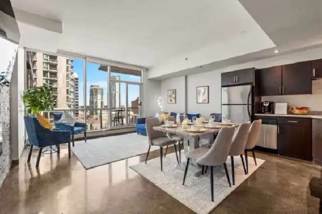 Furnished 2bed 2 bath Condo in Beltline Calgary