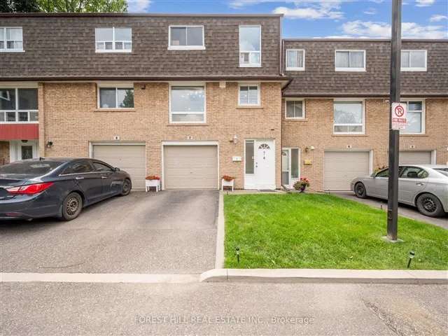 Townhouse For Rent in Mississauga, Ontario