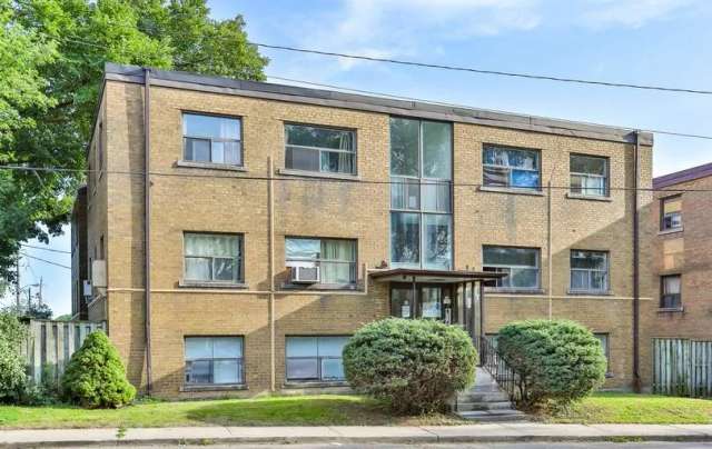 5 Greentree Court -  in Toronto