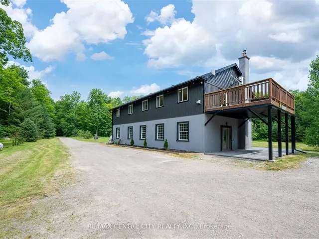 Farm For Sale in Dutton/Dunwich, Ontario