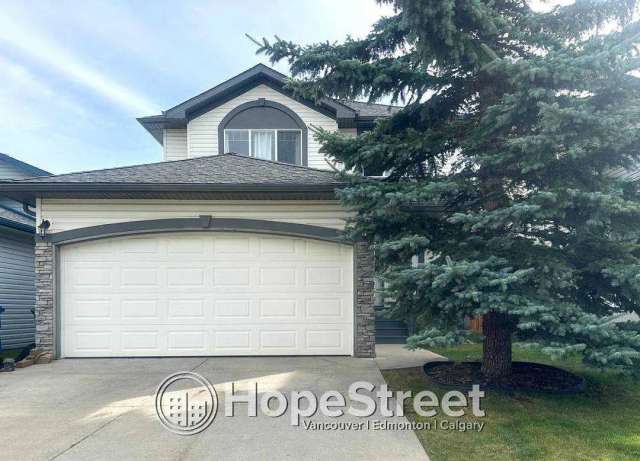 House For Rent in Airdrie, Alberta