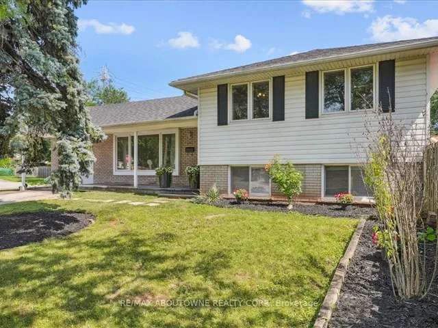 House For Sale in Burlington, Ontario