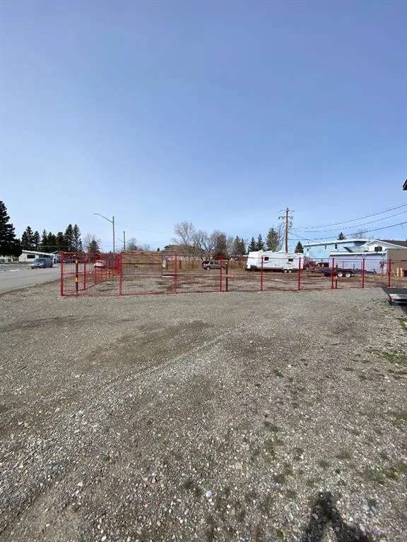 Land For Sale in Pincher Creek, Alberta