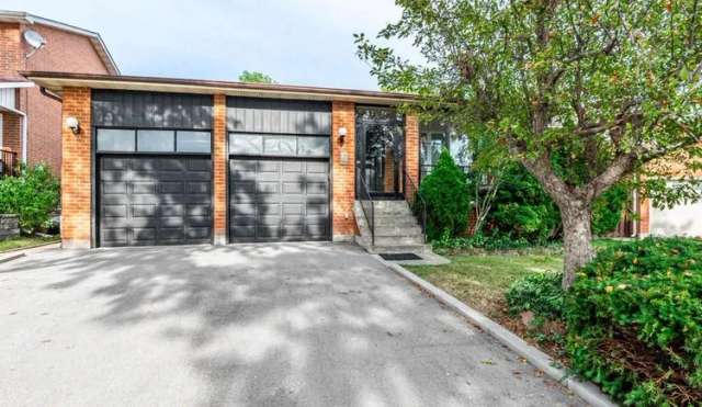 House For Sale in Vaughan, Ontario