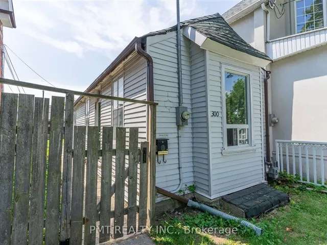 House For Rent in Toronto, Ontario