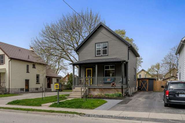 House For Sale in Stratford, Ontario