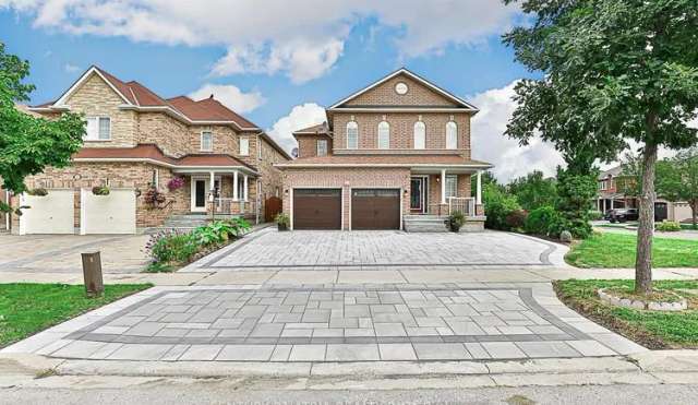 House For Sale in Vaughan, Ontario