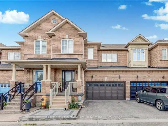 Townhouse For Sale in Toronto, Ontario