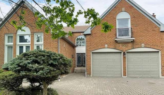 House For Sale in Markham, Ontario