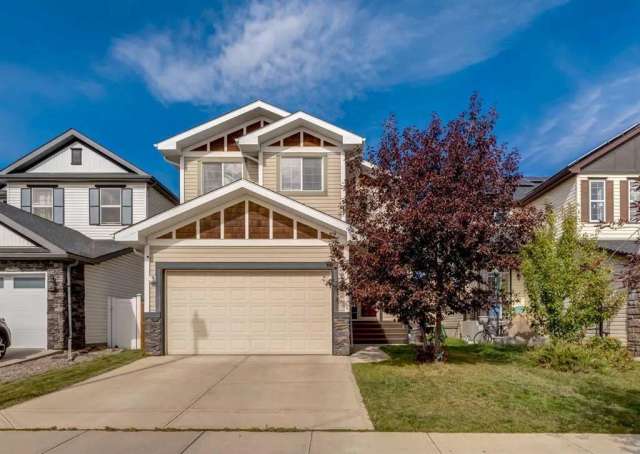 House For Sale in Airdrie, Alberta