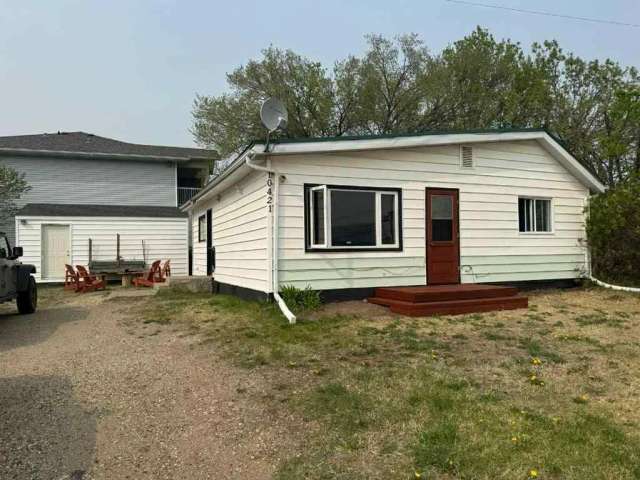 House For Sale in Fort Saskatchewan, Alberta