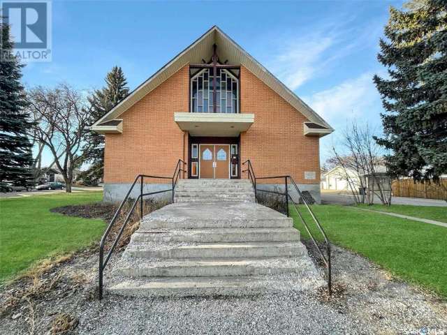 House For Sale in Swift Current, Saskatchewan