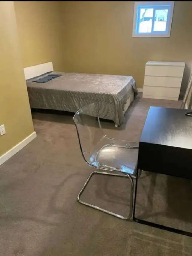 Highlands/Concordia Room for rent