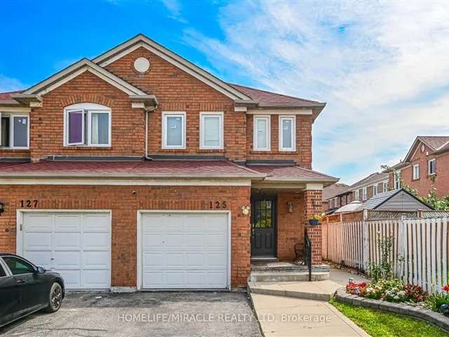 House For Sale in Brampton, Ontario