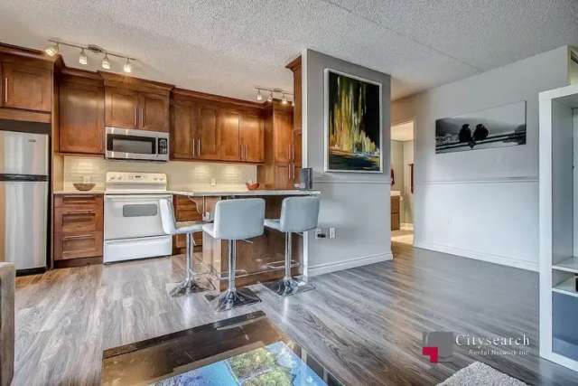 120 15 Ave Sw -  in Calgary