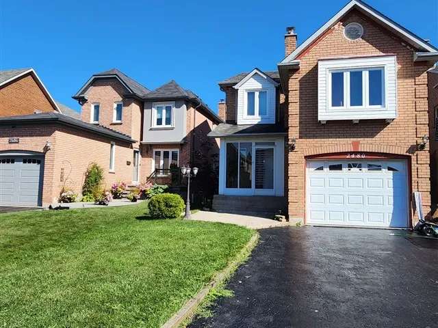 House For Rent in Mississauga, Ontario