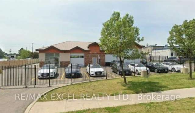 Commercial For Sale in Lanark Highlands, Ontario