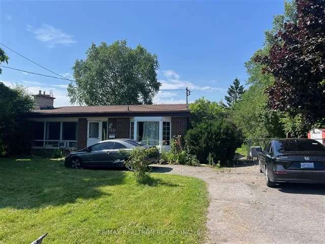 House For Sale in Whitby, Ontario