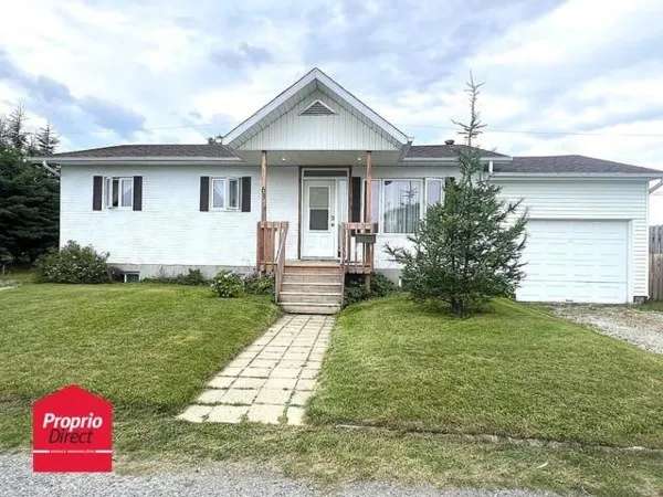 One-and-a-half-storey house for sale (Gaspésie/Iles-de-la-Madeleine) #QV752