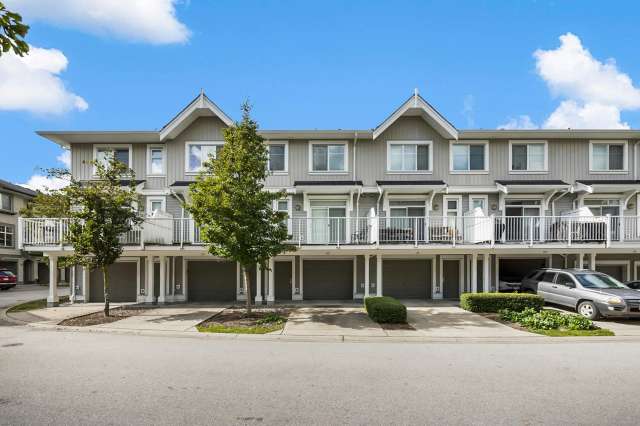 A $715,000.00 Townhouse with 3 bedrooms in Abbotsford West, Abbotsford