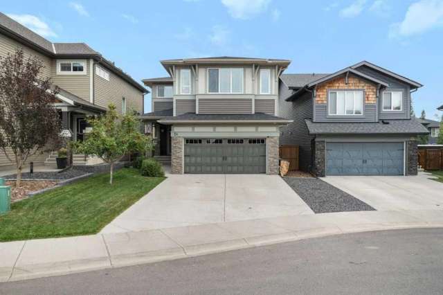 House For Sale in Okotoks, Alberta