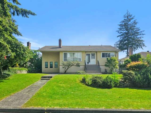 House For Rent in Burnaby, British Columbia