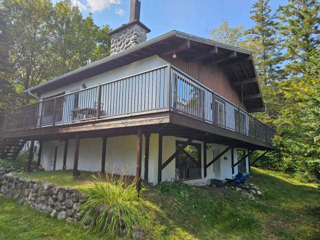 Bungalow For Sale in Quebec, Quebec