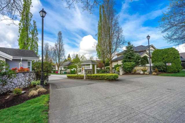 A $898,600.00 Townhouse with 2 bedrooms in Walnut Grove, Langley