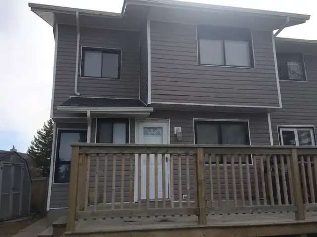 236 Summerwood Pl SE -  in Airdrie