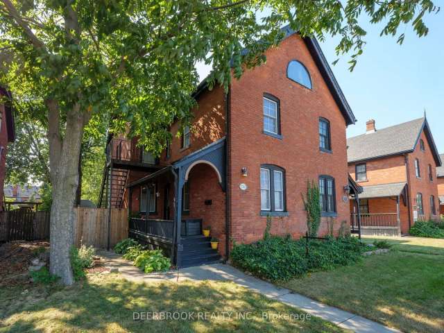 House For Sale in Windsor, Ontario