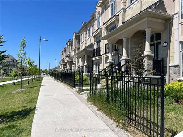 Townhouse For Rent in Vaughan, Ontario