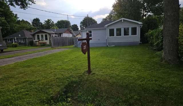 Cottage For Sale in Georgina, Ontario