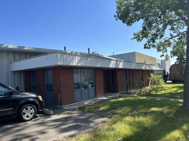 Industrial For Rent in Calgary, Alberta