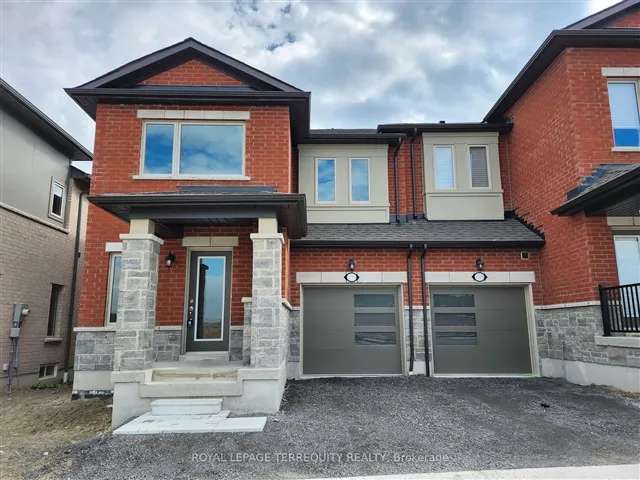 Townhouse For Rent in Pickering, Ontario