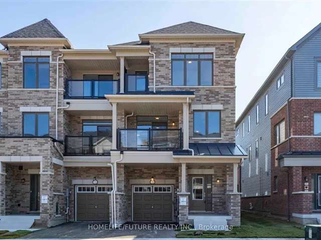 Townhouse For Sale in Oshawa, Ontario