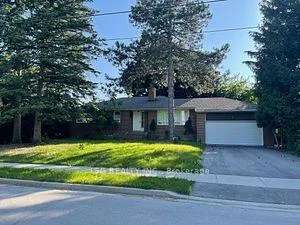 House For Sale in Brampton, Ontario