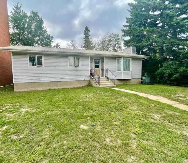 House For Sale in City of Cold Lake, Alberta