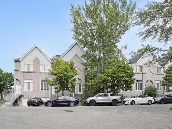 Condo for sale (Montréal (Île)) #QX101