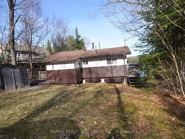 Cottage For Sale in Dysart et al, Ontario