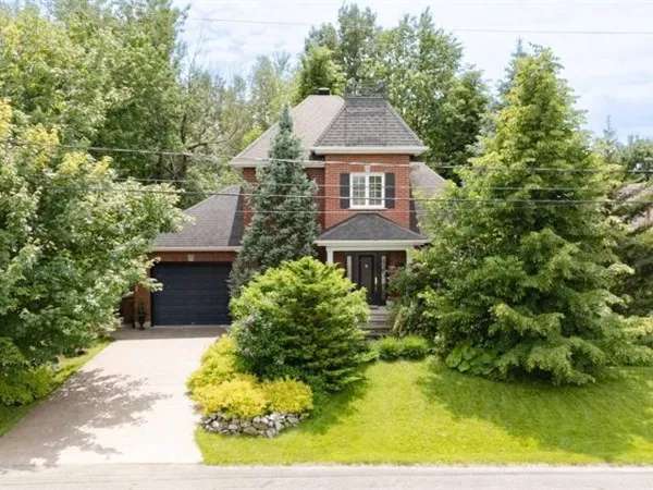 Two or more storey for sale (Centre-du-Québec) #QL692