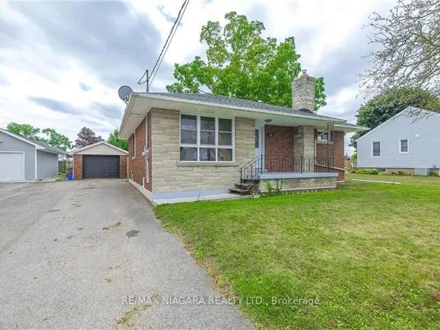 House For Sale in Port Colborne, Ontario