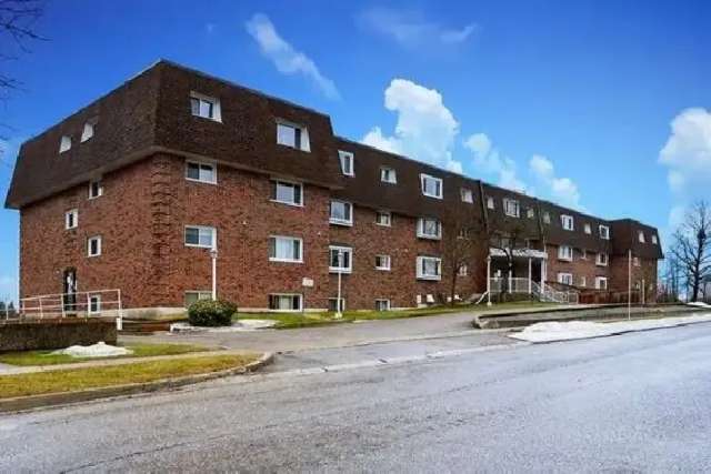 Affordable 1 Bedroom Condo in Brockville For Sale!