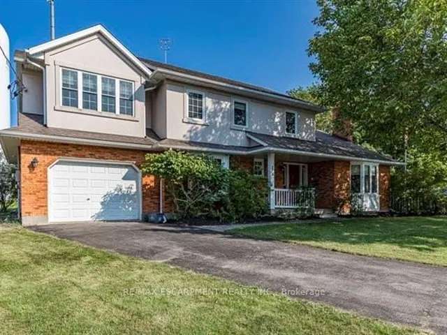 House For Sale in St. Catharines, Ontario